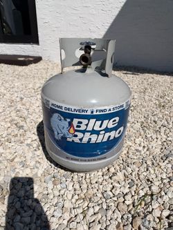 Blue Rhino 15 lb Propane Tank