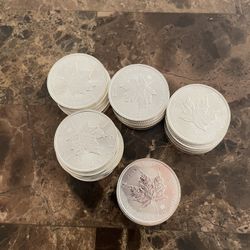 1 Oz Silver Canada Maple Leaves - 25 Coin Roll