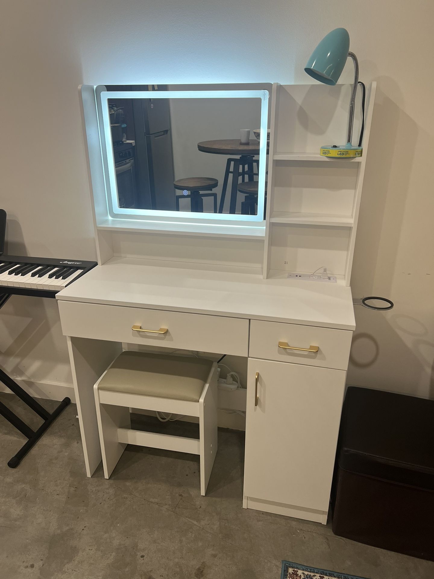 Modern White Vanity Set