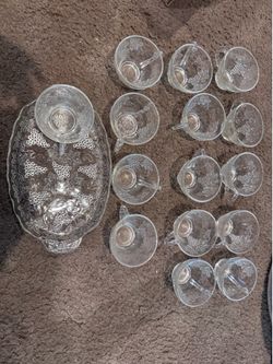 Vintage clear by Anchor Hocking Serva-Snack Set
