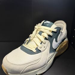 Nike Air Max Size 9