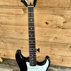 Squier Affinity Stratocaster with Fender gig-bag