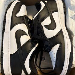 Nike Dunks (Pandas) 