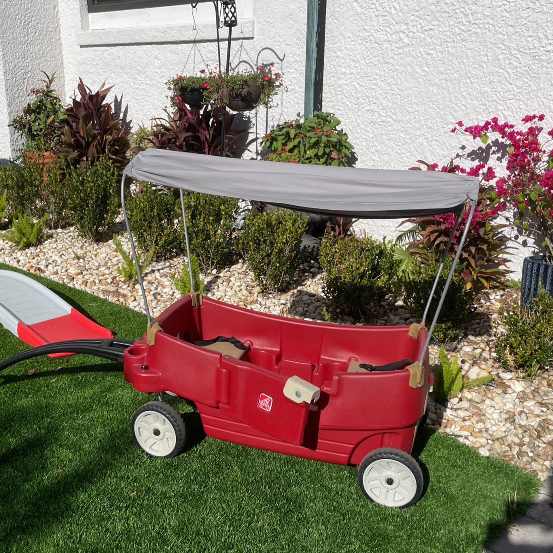 Step2 All Around Canopy Wagon, Red