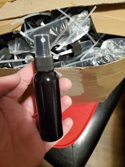 100pcs 2oz spray bottles