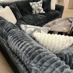 Super Cozy Nice Sectional! 