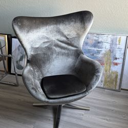 Gray Swivel Velvet Accent Chair 