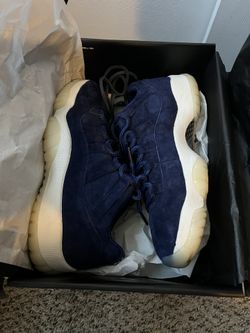 Retro Jordan 11 Low “Jeter” SZ 10