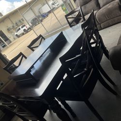 Dinnig Table 6 Chair With Twblr Xtention 