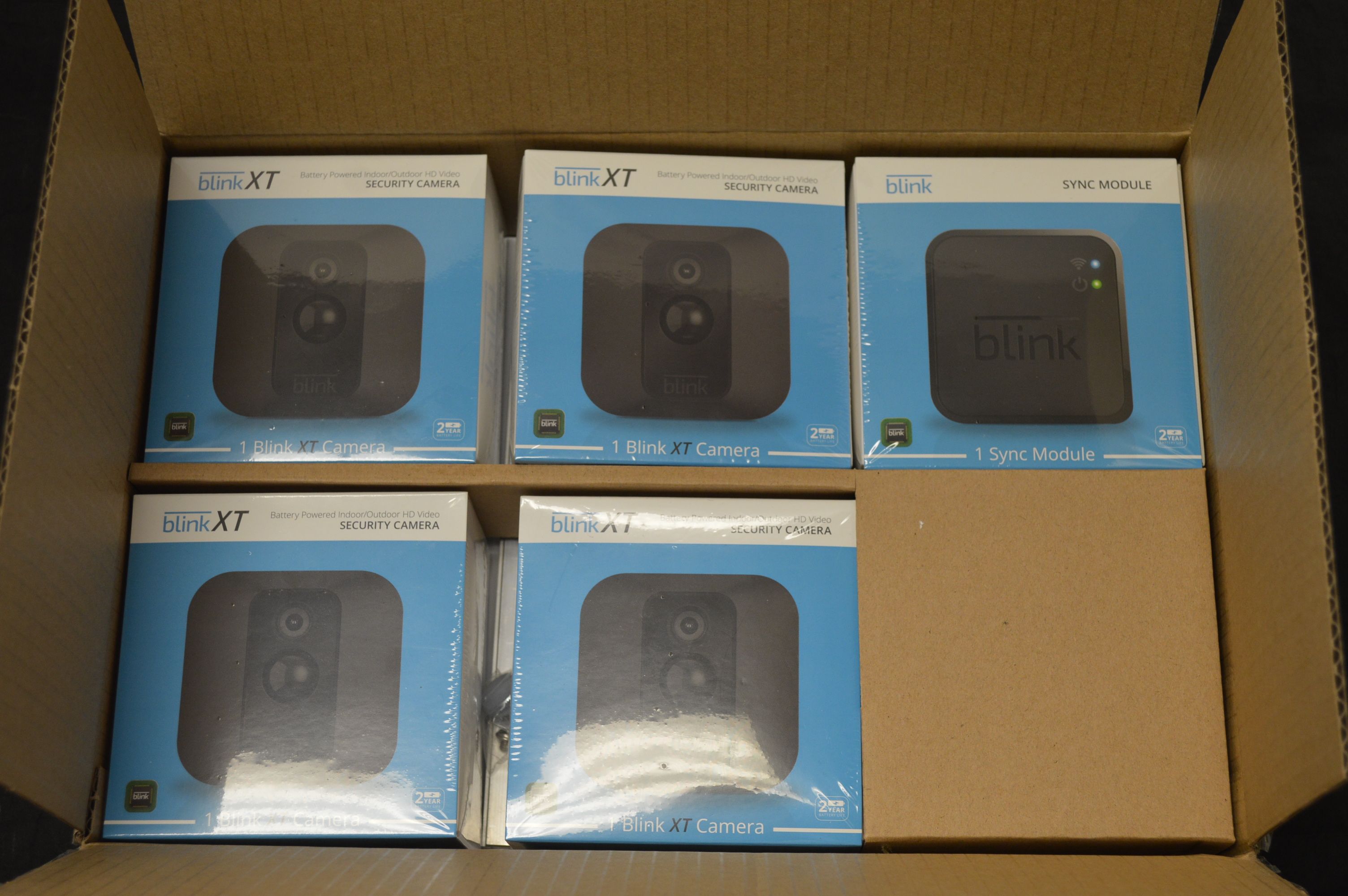 Blink ~ XT BCM00600U ~ Home Security 5 Camera System