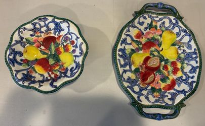 Round pedestal bowl and platter