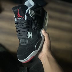 Jordan 4 Breds