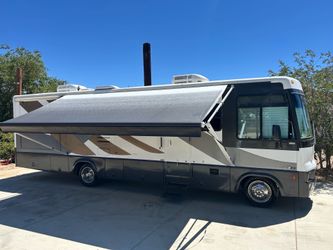 2002 Winnebago Brave