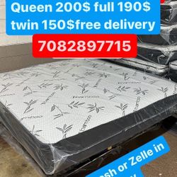 Huge sale for Mattress And Box Twin size mattress and box 150.$ full 190$ Queen 200$ king 290$. free delivery free set up 708….280….7715… cash or Zell
