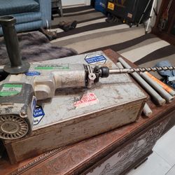 Black + Decker Macho II  Heavy DutyRotary Hammero