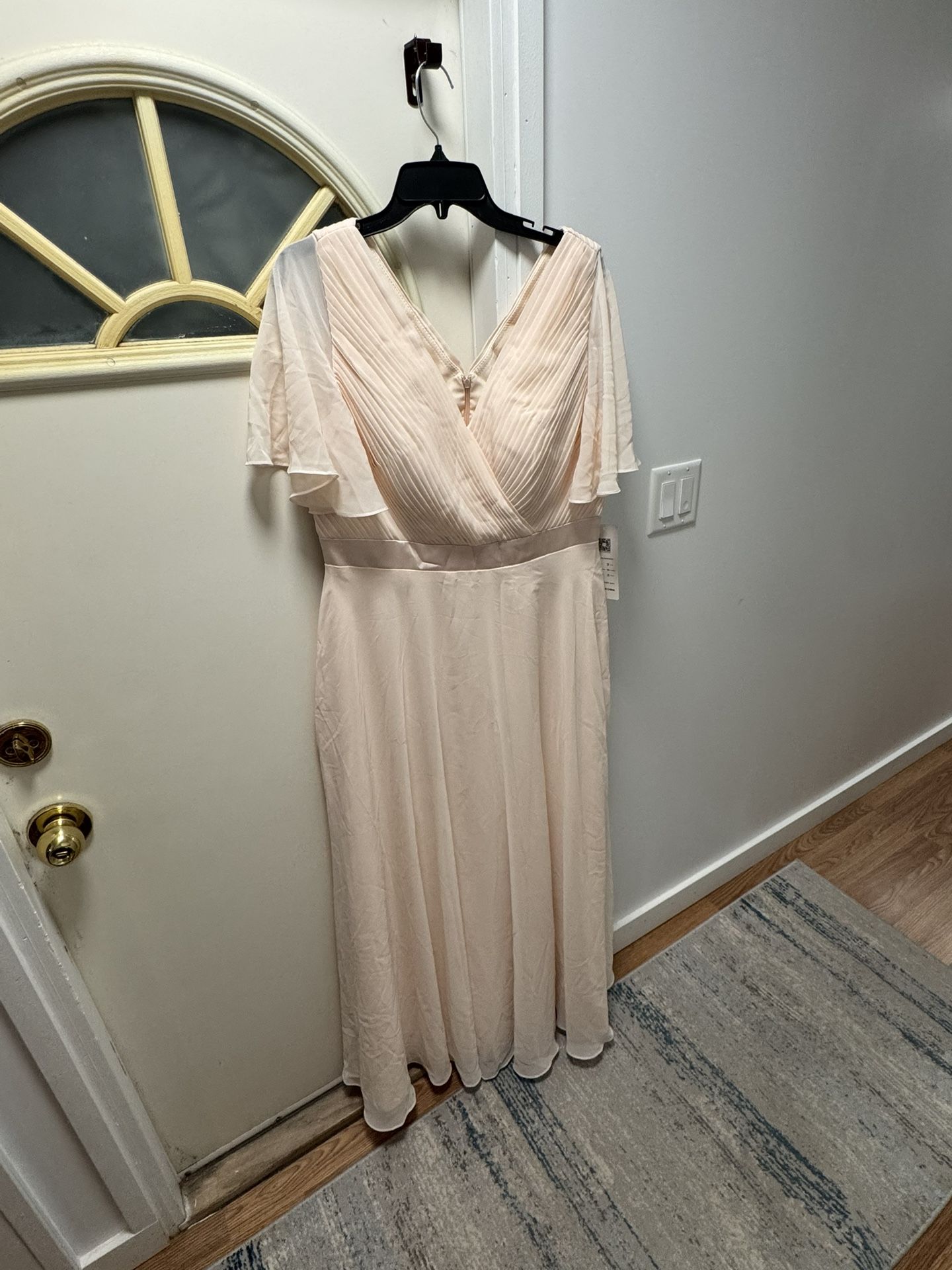****Blush formal size 16****