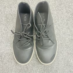 Black Shoe Size 5- free 