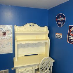 Bed Room Set 