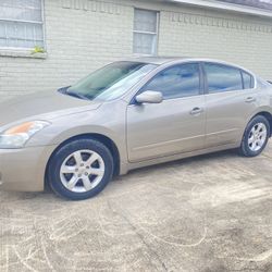 Nissan Altima  2008