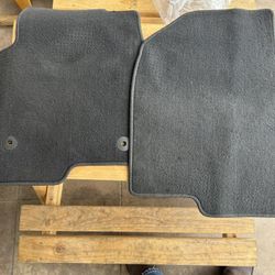 2022 GMC Sierra SLT Oem Floor mats 