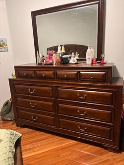 Wood bedroom set