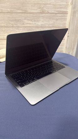 13-inch MacBook Air (Retina, Late 2018 and 2019).