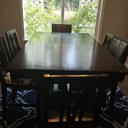 Large Dinibg Room Table