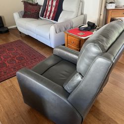 Costco Electric Leather Chair Recliner Perfect New Condition  Light Gray. Really Comfortable 