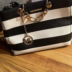Michael Kors Crossbody Large Bag