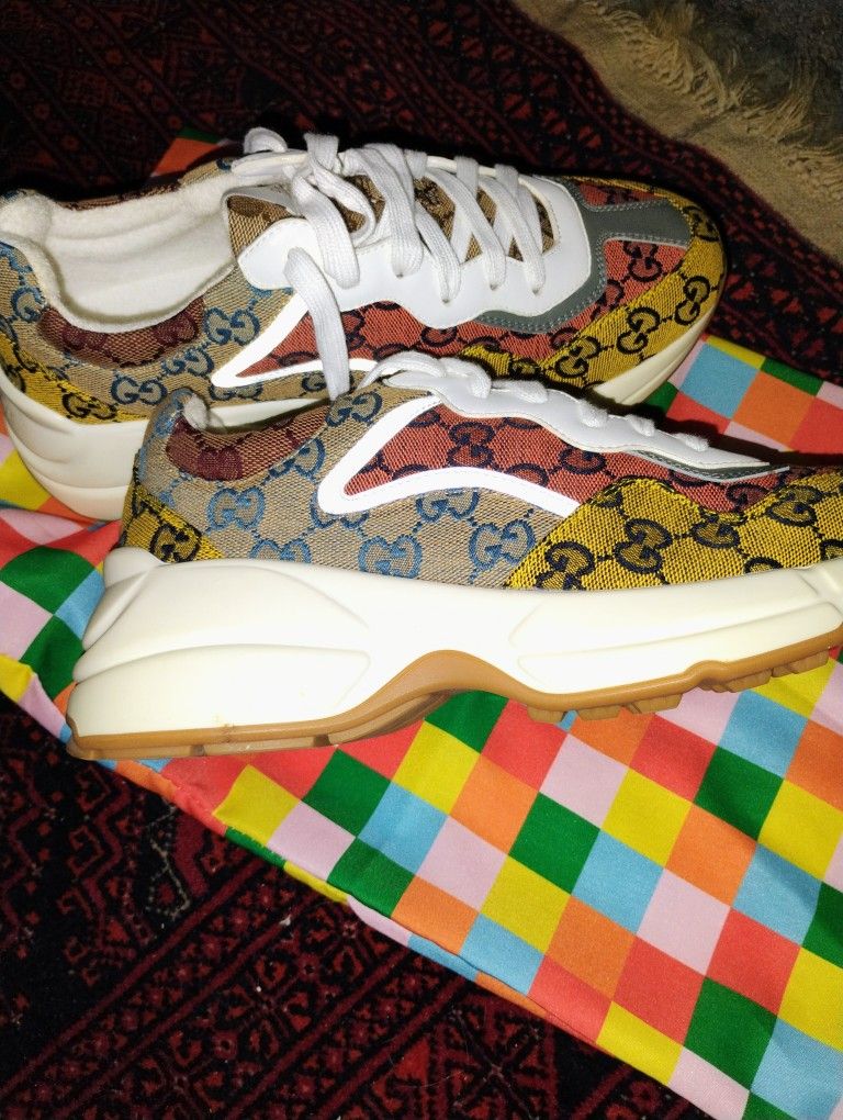 Ladies Size 10. New Condition Pickup Only Cash 