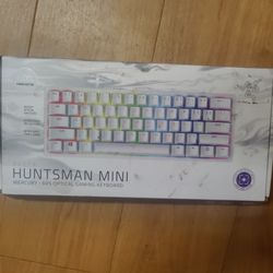 NWT RAZER Huntsman Mini Gaming Keyboard 