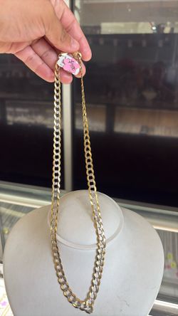 14kt Cuban Necklace 35.6 Grms If Interesting Ask For Ashley Thank You 