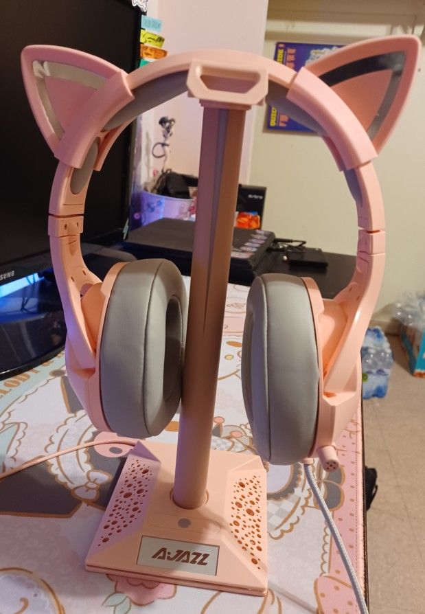 Pink Kitty Gaming HeadPhones With Stand
