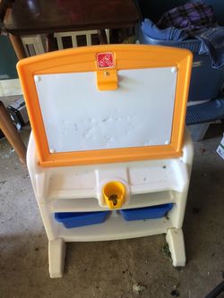 Kids desk