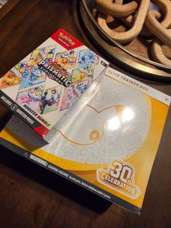 Pokémon 30th -prismatic bundle