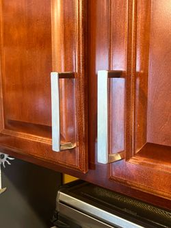 Handle pulls
