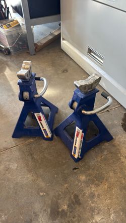 Pair of Pittsburgh Automotive 3-Ton Aluminum Jack Stands
