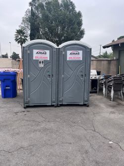 Porta potty