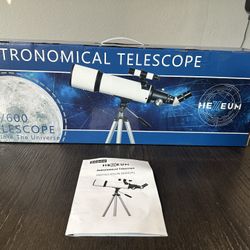 ASTRONOMICAL TELESCOPE PLUS SMARTPHONE ADAPTER AND LENS CLEANER