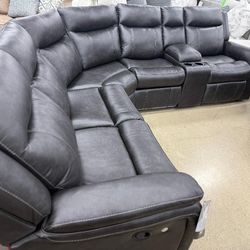 Reclining Sectional Couch Set 🌟I’m Jon Green, Wayne’s Home Sales Representative🌟