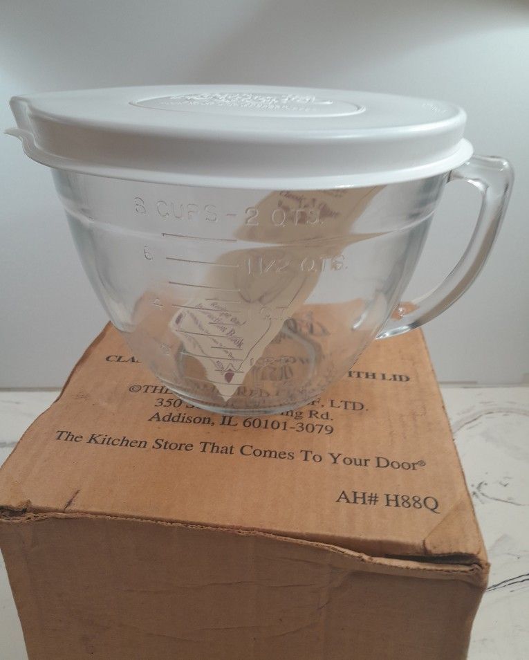 Vintage The Pampered Chef Classic 2qt.(8 Cups) Batter Bowl With Lid #2230
