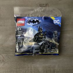 In Hand, Brand New, Never Opened LEGO DC Set # 30653 Batman 1992 40 pcs Polybag Set