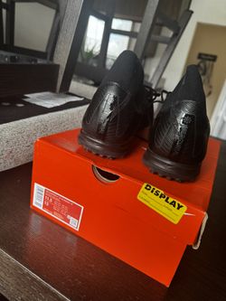 VM Superfly 10 Turf Size 11.5
