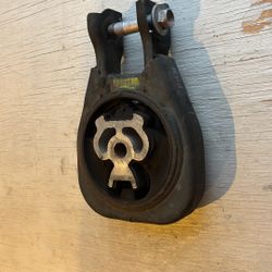 OEM Rear Motor Mount - ‘21 Mazda3