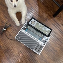 Hitachi Radio Worldwide Receiver