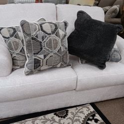 2pc Sofa And Loveseat 