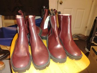 Sizes 7 , 8, 8 ,10