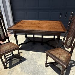 Antique Berkey and Gay Dining Table and 4 chairs from 1905!