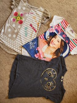 Girls T-shirts size 8-10Y