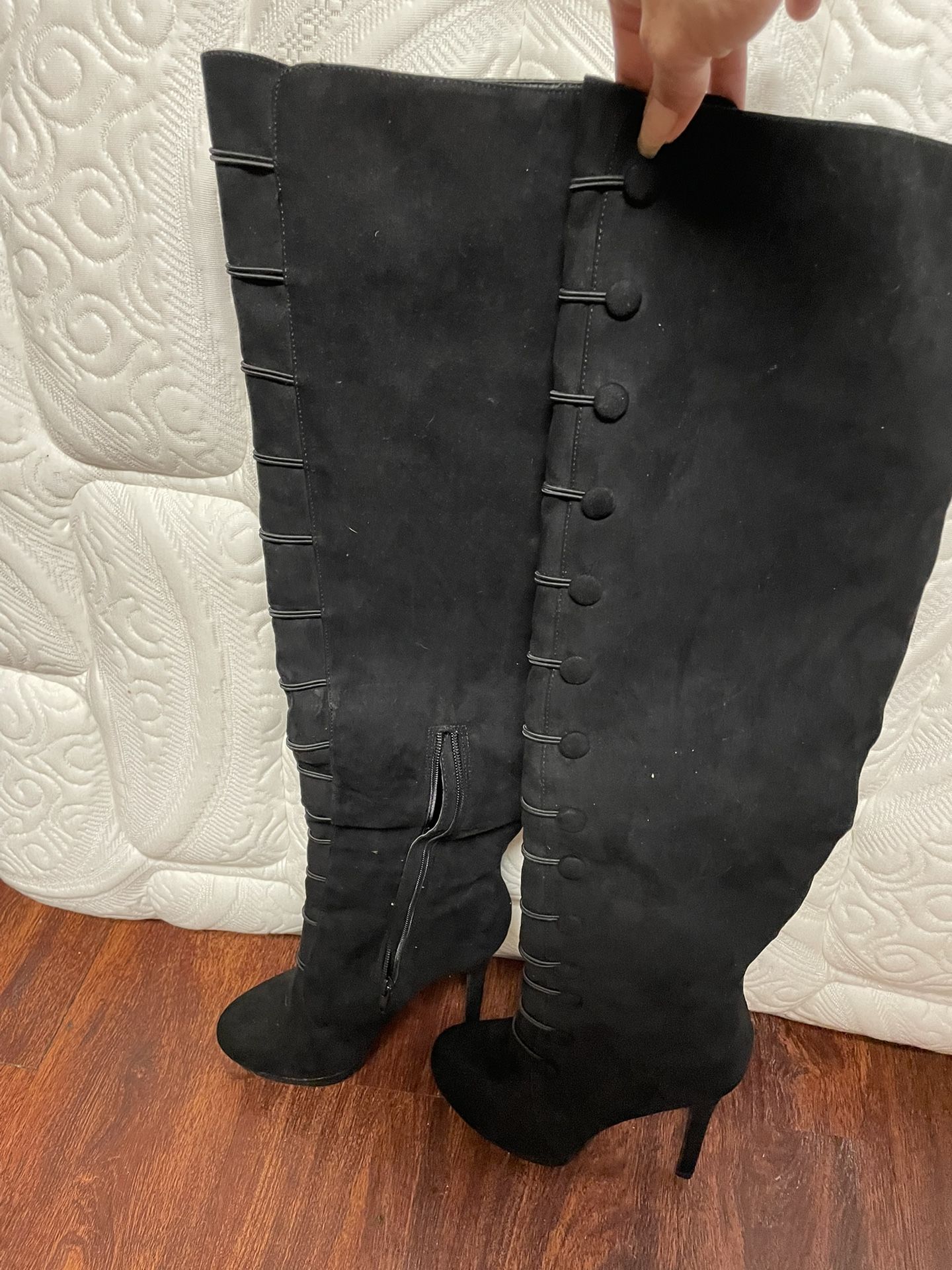 Black Heel Boots